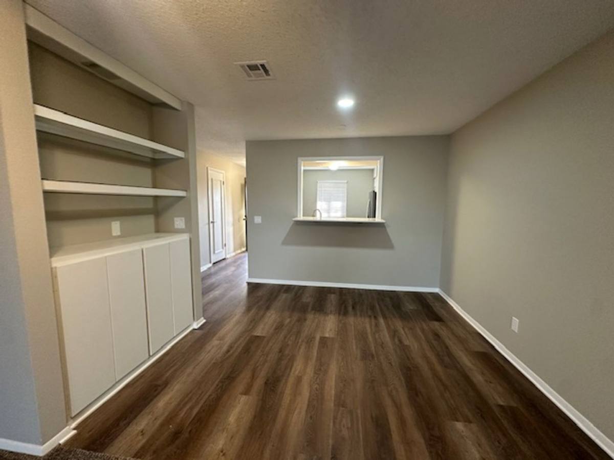 Apartment for rent at 1915 N Porter St, Wichita, KS 67203