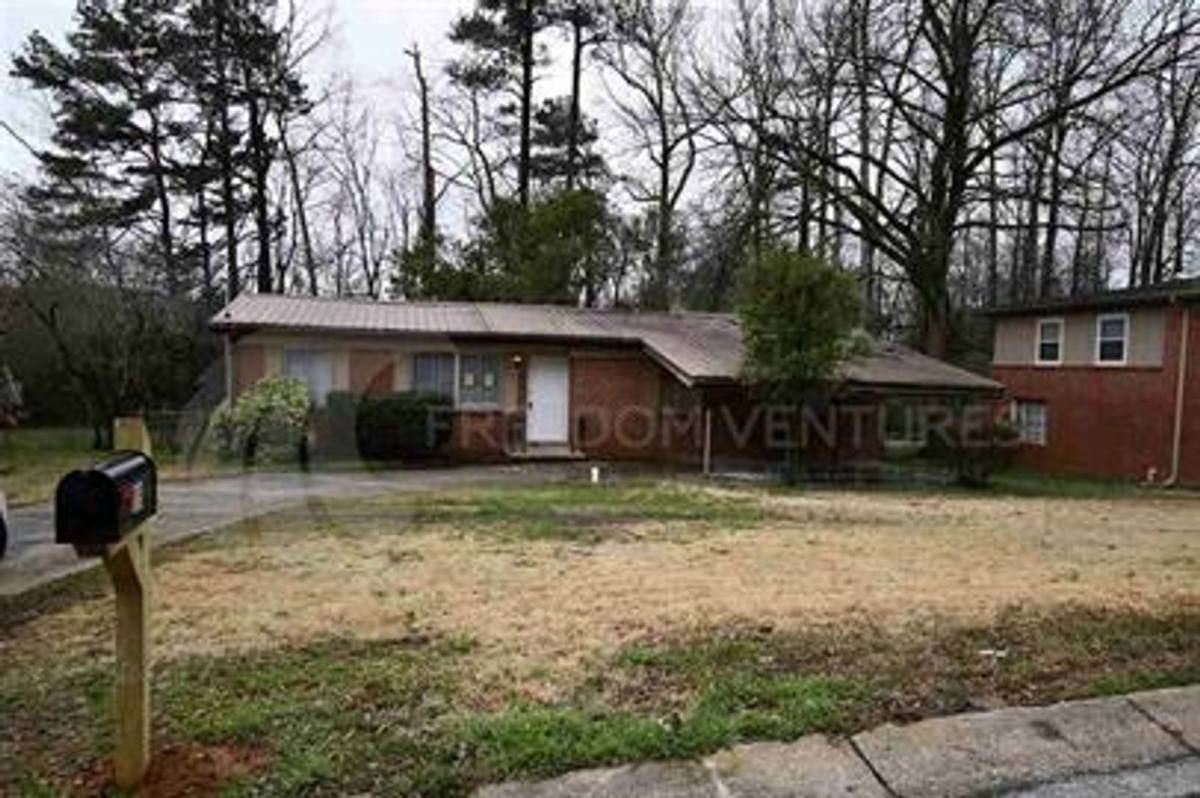 House for rent at 209 13th Ave NE, Birmingham, AL 35215