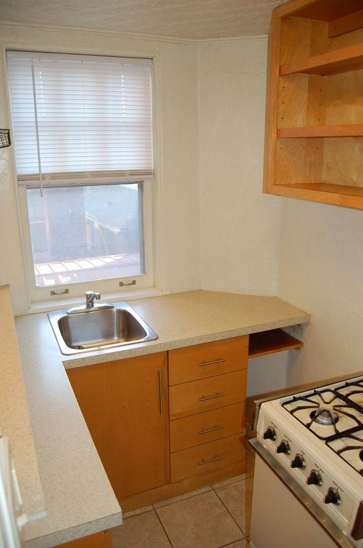 Apartment for rent at 1739 G St, Lincoln, NE 68508
