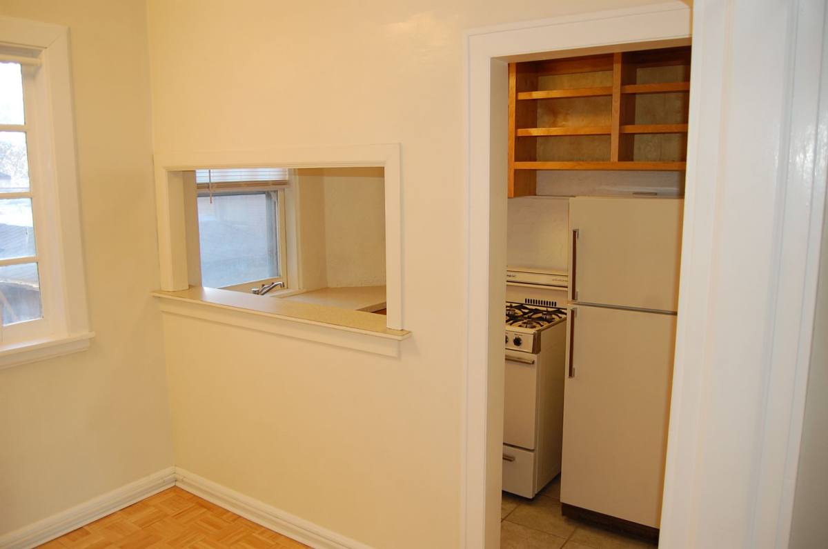 Apartment for rent at 1739 G St, Lincoln, NE 68508