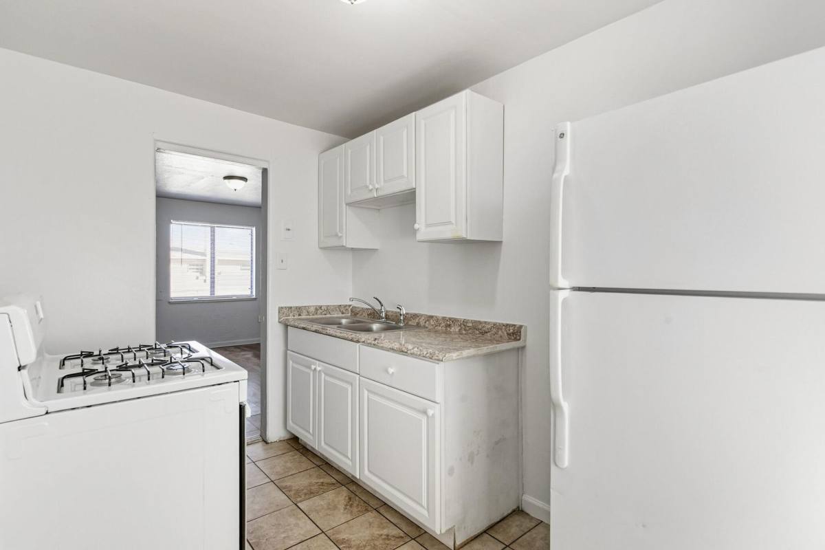 Apartment for rent at 1467 Joliet St, Aurora, CO 80010
