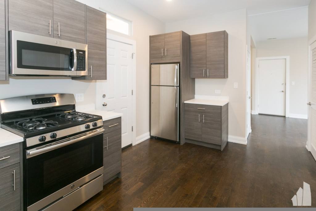 Apartment for rent at 2943 W Diversey Ave #2E, Chicago, IL 60647