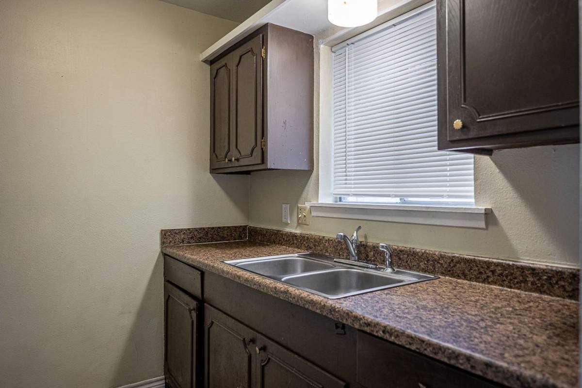 Apartment for rent at 704-710 W 10th St, Del Rio, TX 78840