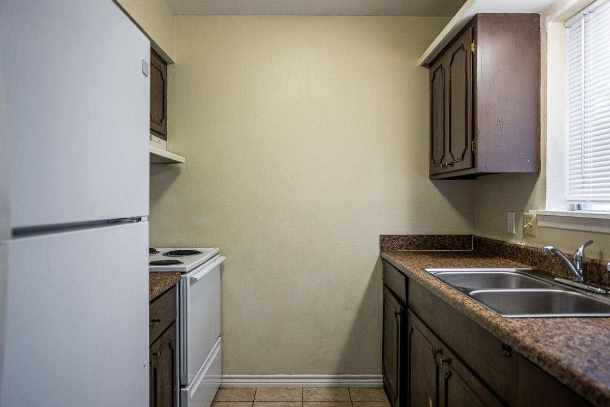 Apartment for rent at 704-710 W 10th St, Del Rio, TX 78840