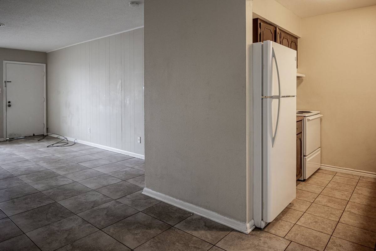 Apartment for rent at 704-710 W 10th St, Del Rio, TX 78840