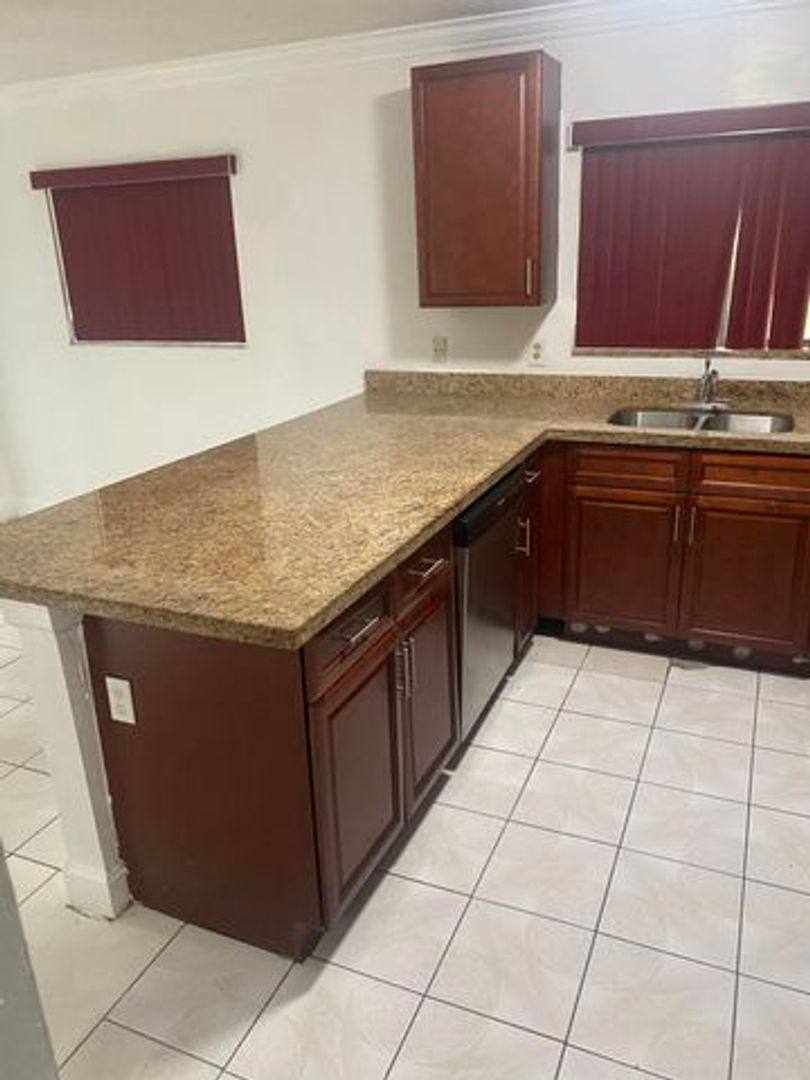 House for rent at 663 White Water Dr, West Palm Beach, FL 33413