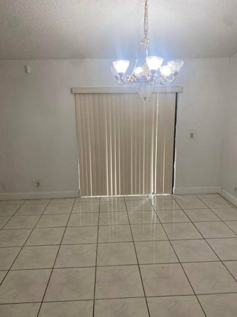 House for rent at 663 White Water Dr, West Palm Beach, FL 33413