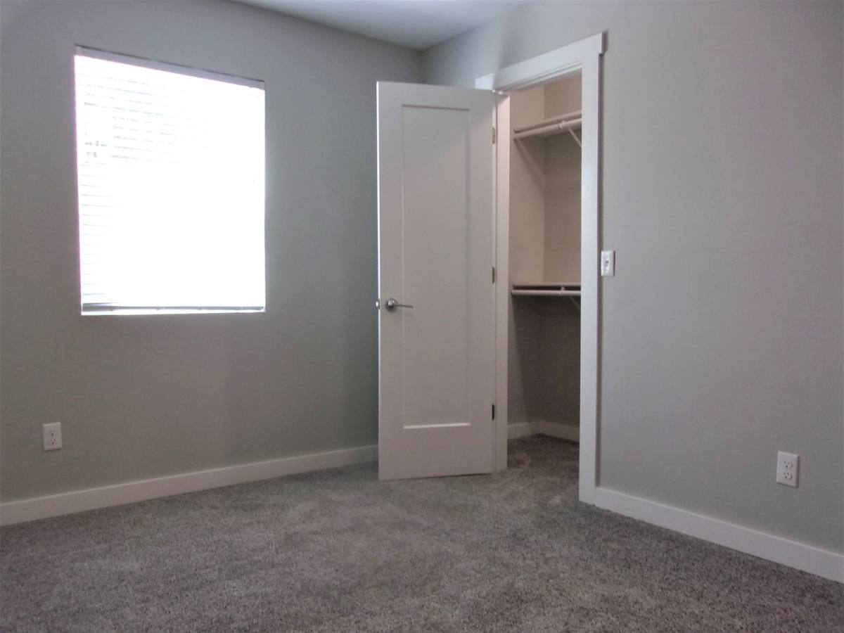 Apartment for rent at 600 NW 32nd St, Oklahoma City, OK 73118