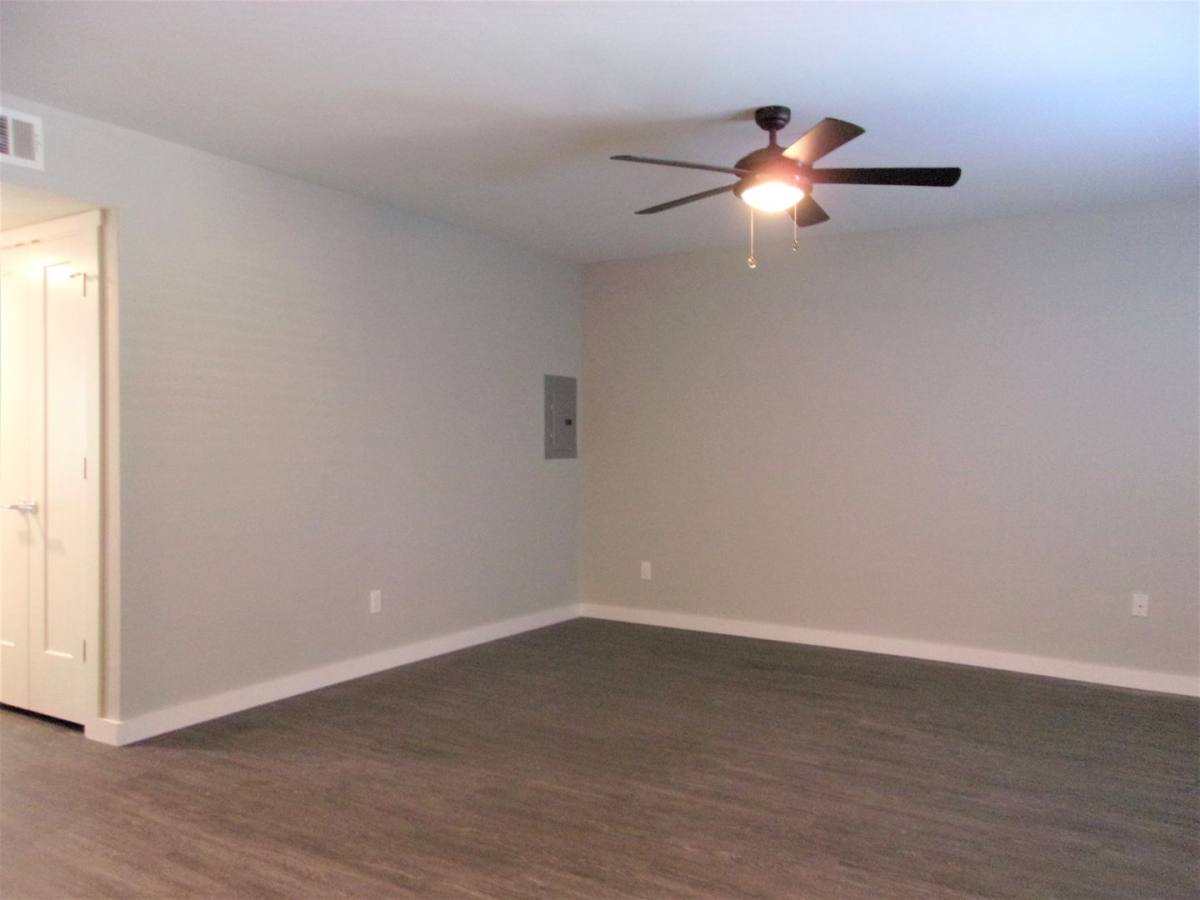 Apartment for rent at 600 NW 32nd St, Oklahoma City, OK 73118