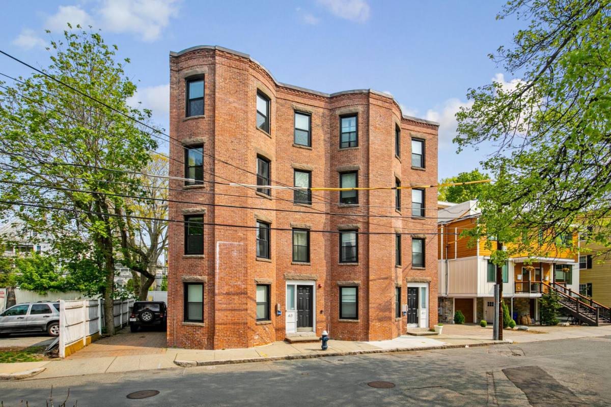 House for rent at 40C Cameron St #5, Brookline, MA 02445