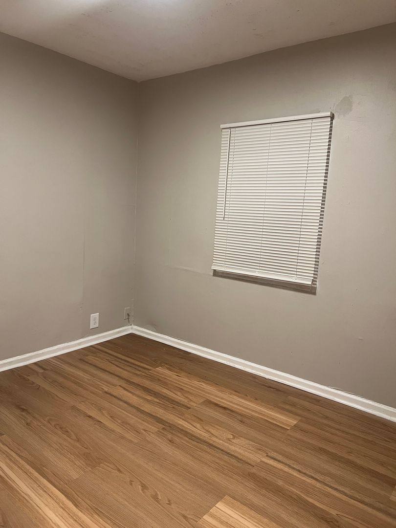 Apartment for rent at 1468 W 32nd St, Indianapolis, IN 46208