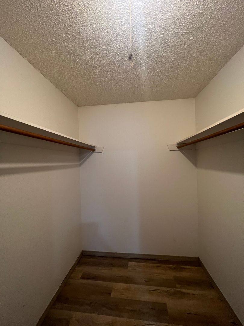 Apartment for rent at 1307 Westview St, Fulton, MO 65251
