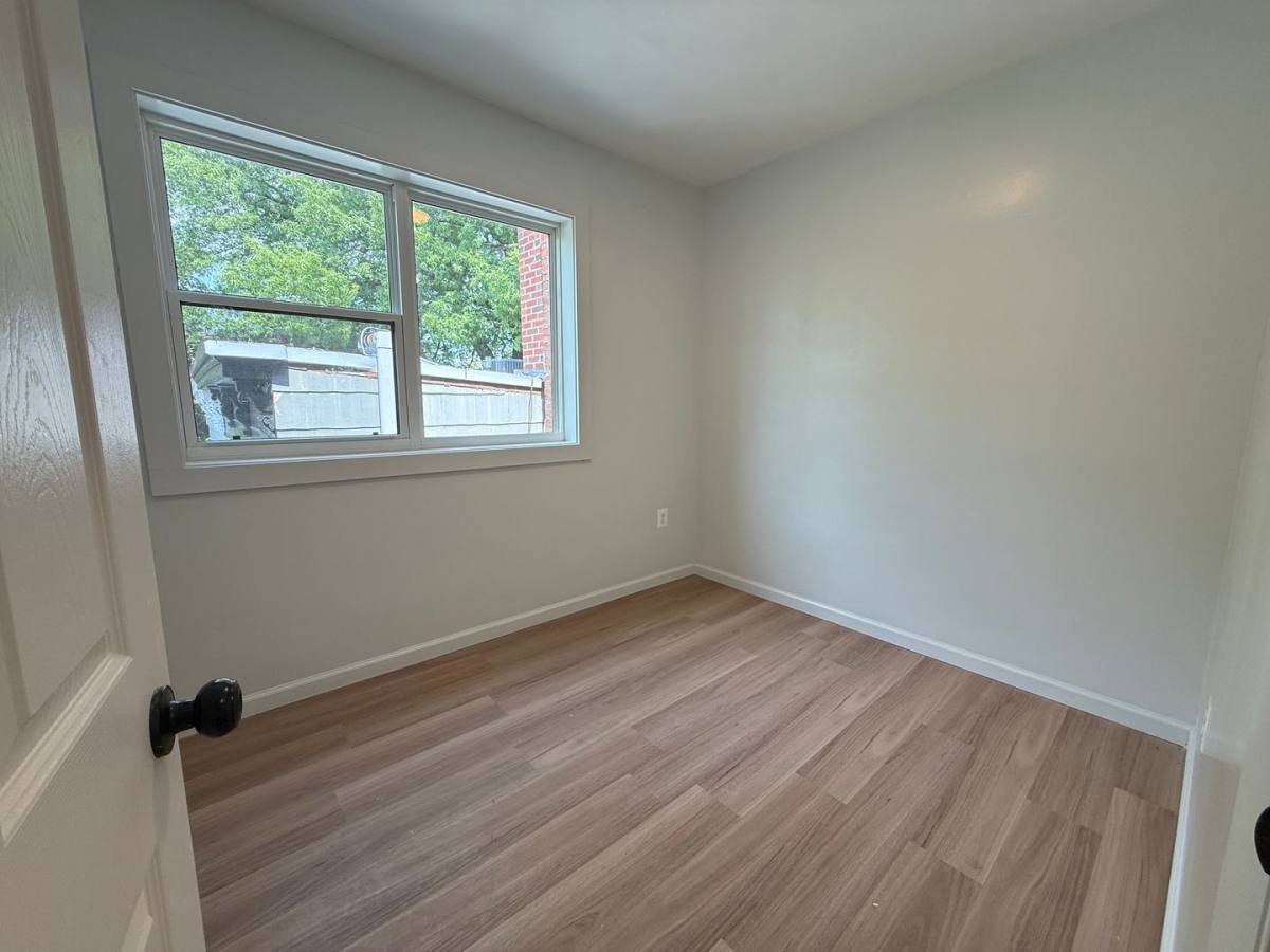 Apartment for rent at 525 7th St #NE, Washington, DC 20002