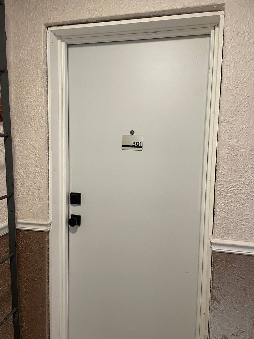 Apartment for rent at 525 7th St #NE, Washington, DC 20002