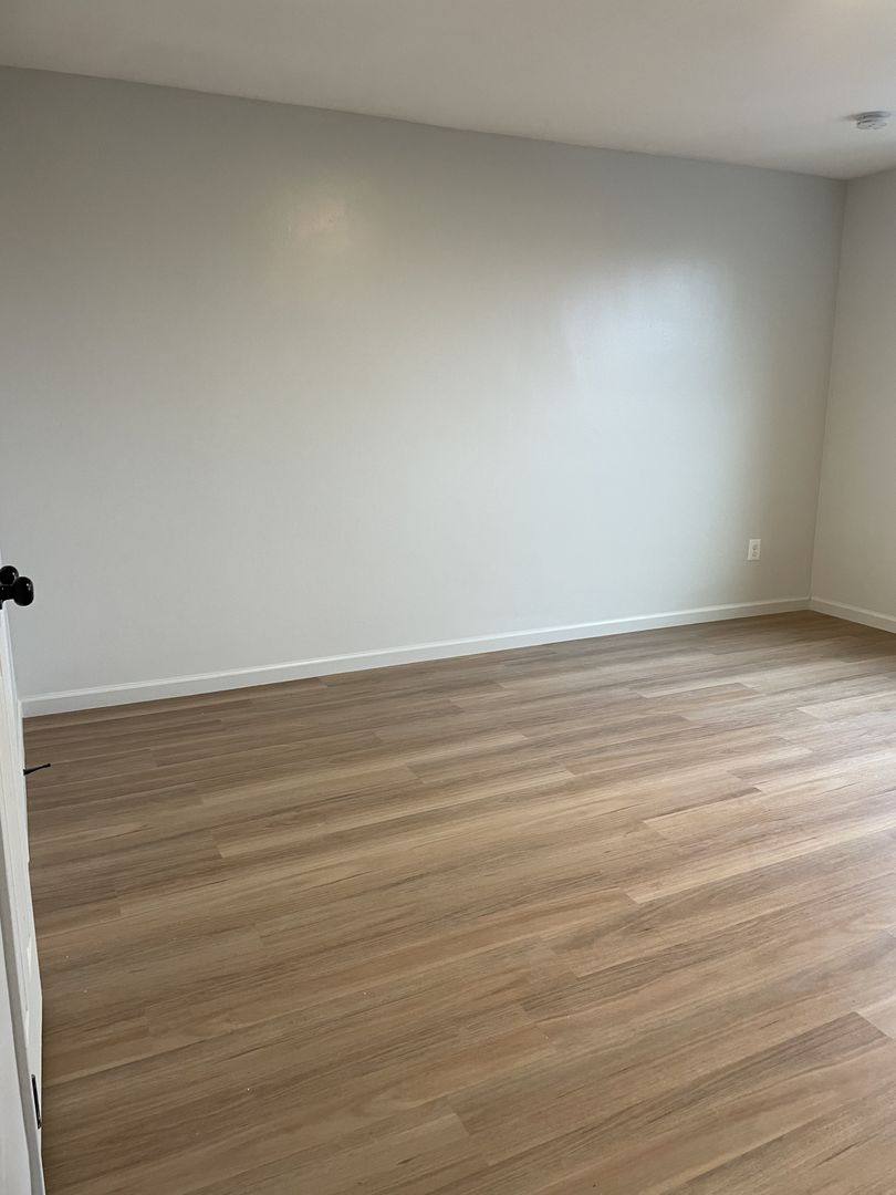Apartment for rent at 525 7th St #NE, Washington, DC 20002