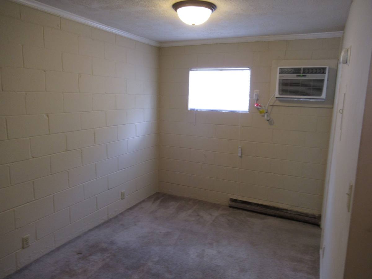 Apartment for rent at 159 N Donahue Dr, Auburn, AL 36832