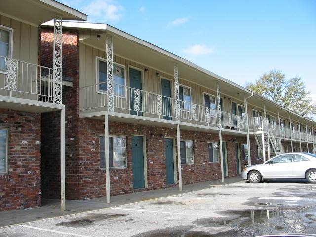 Apartment for rent at 159 N Donahue Dr, Auburn, AL 36832