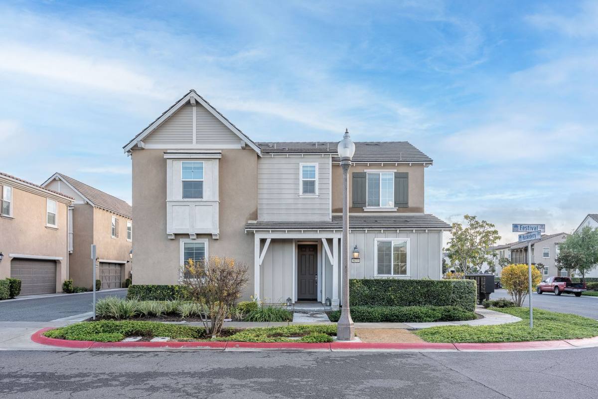 House for rent at 8635 Festival St, Chino, CA 91708