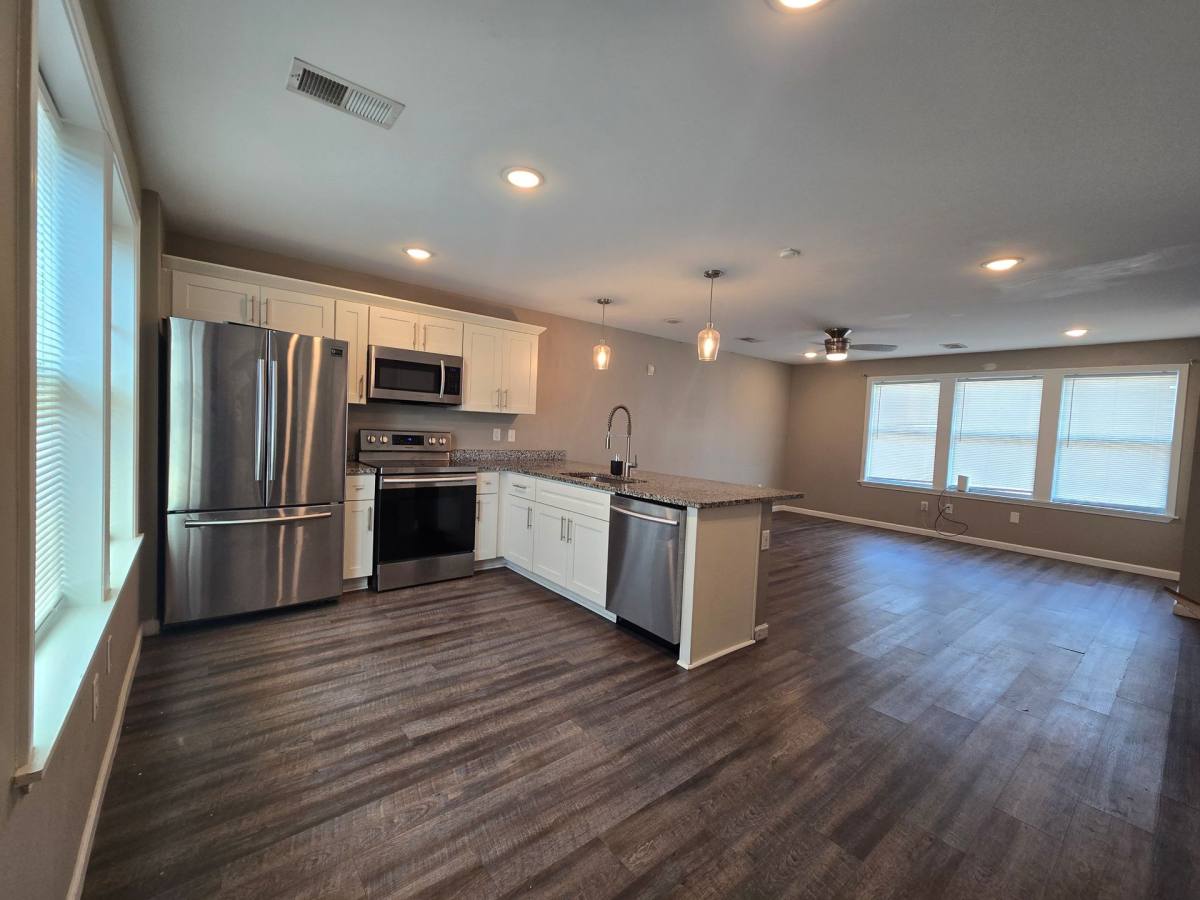 Apartment for rent at 613 Brister St, Memphis, TN 38111