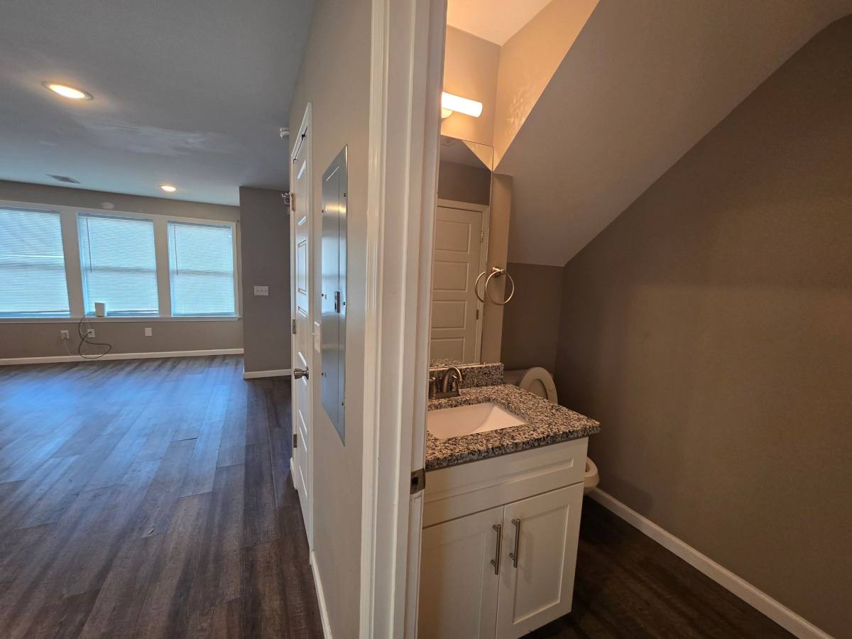 Apartment for rent at 613 Brister St, Memphis, TN 38111