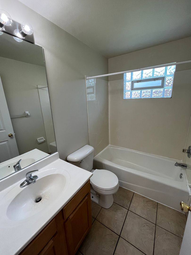 Apartment for rent at 3601 Maize Rd, Columbus, OH 43224