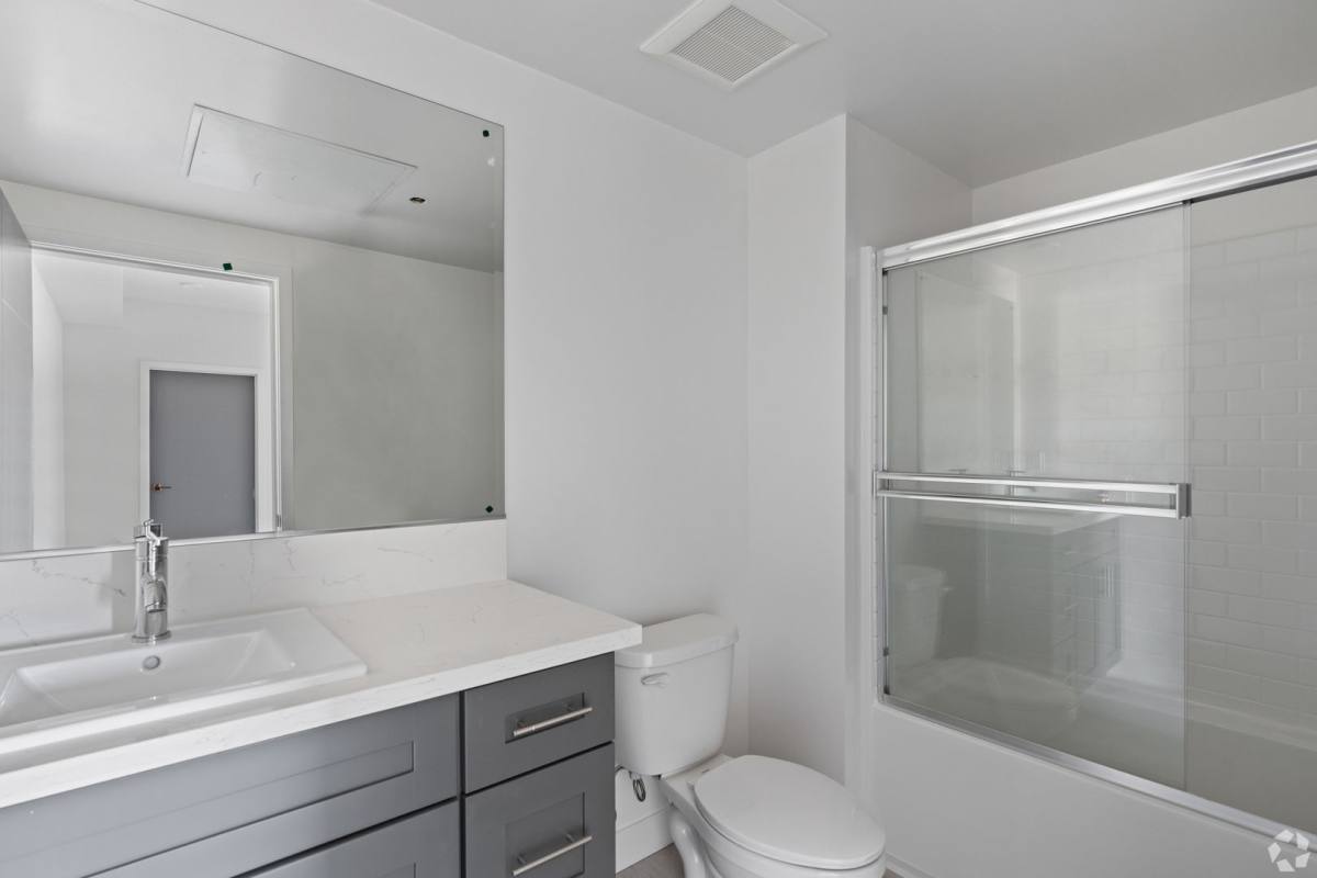 Apartment for rent at 6904 Eton Ave, Canoga Park, CA 91303