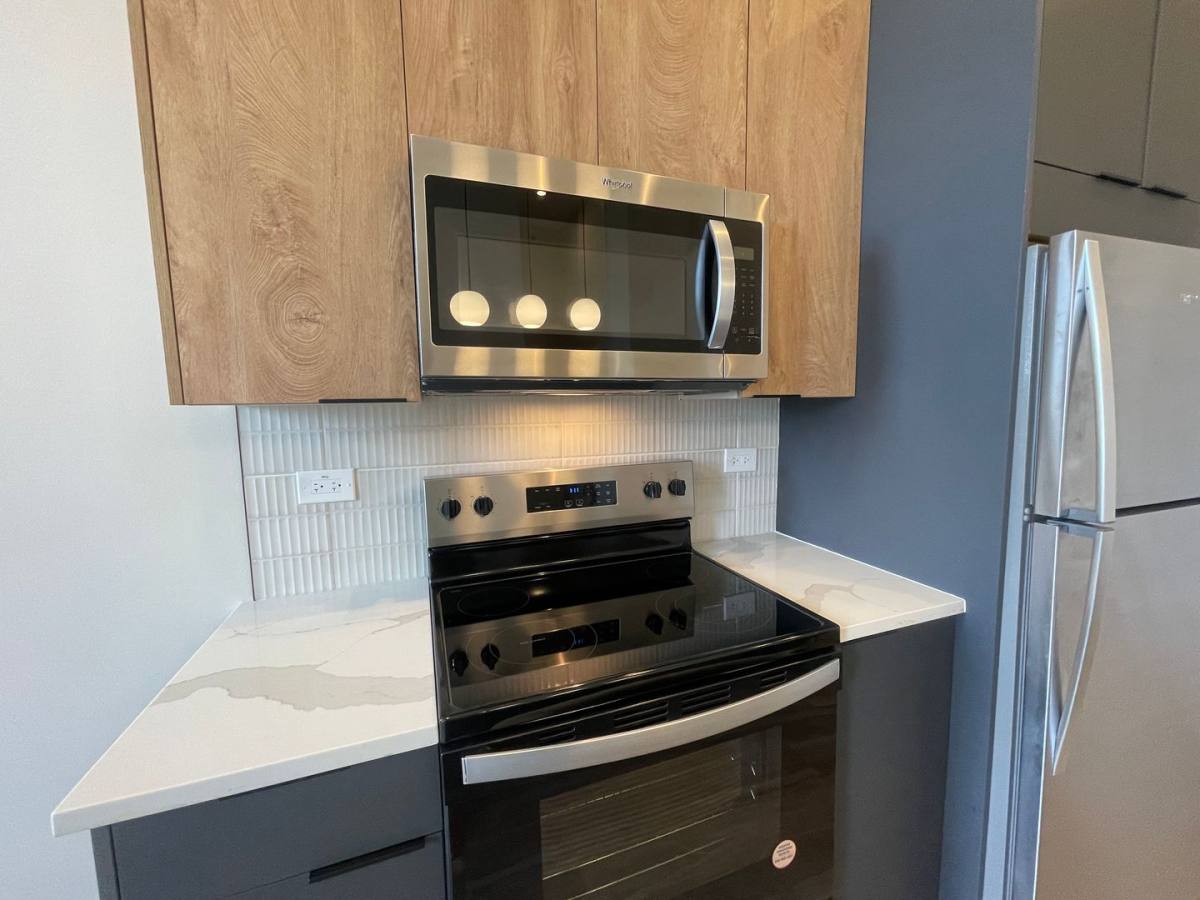 Apartment for rent at 4641 N Ashland Ave, Chicago, IL 60640