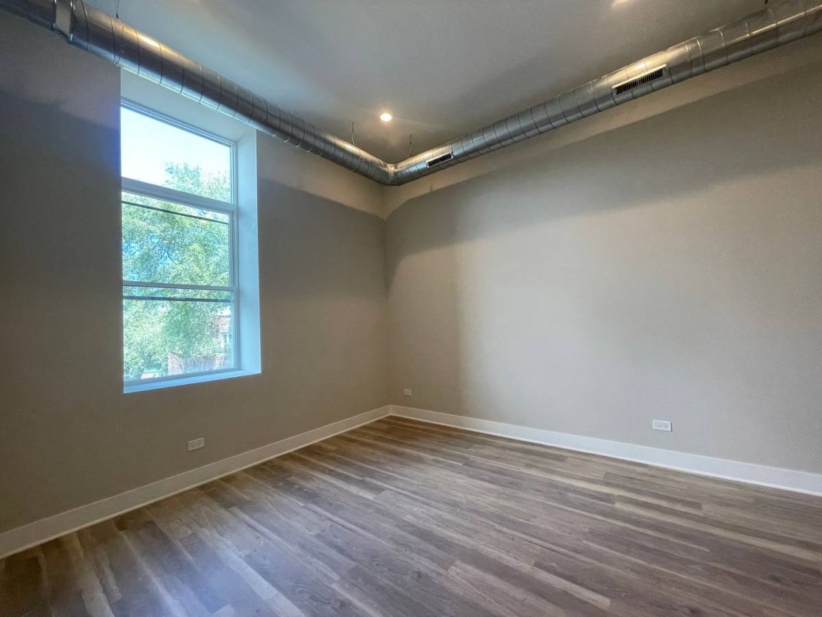 Apartment for rent at 4641 N Ashland Ave, Chicago, IL 60640
