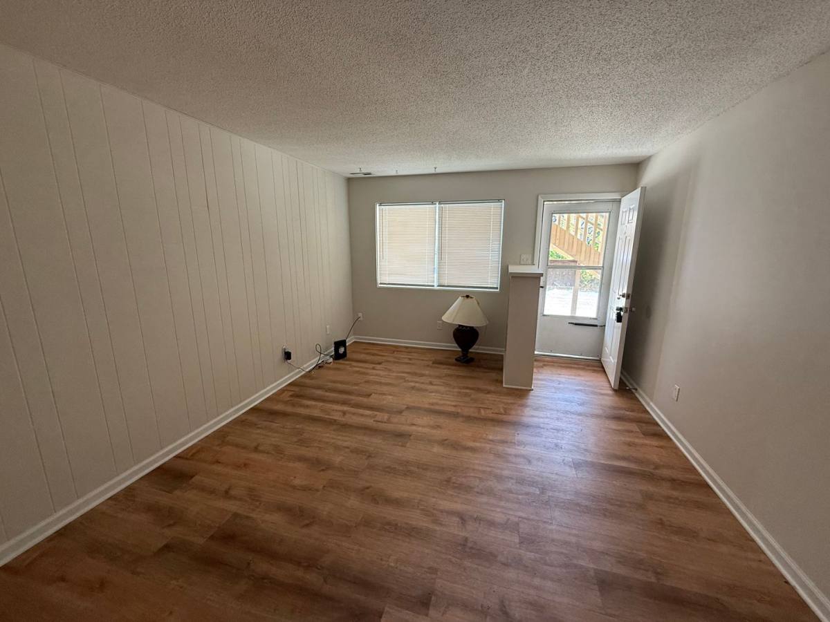 Apartment for rent at 801 N Ann St, Columbia, MO 65201