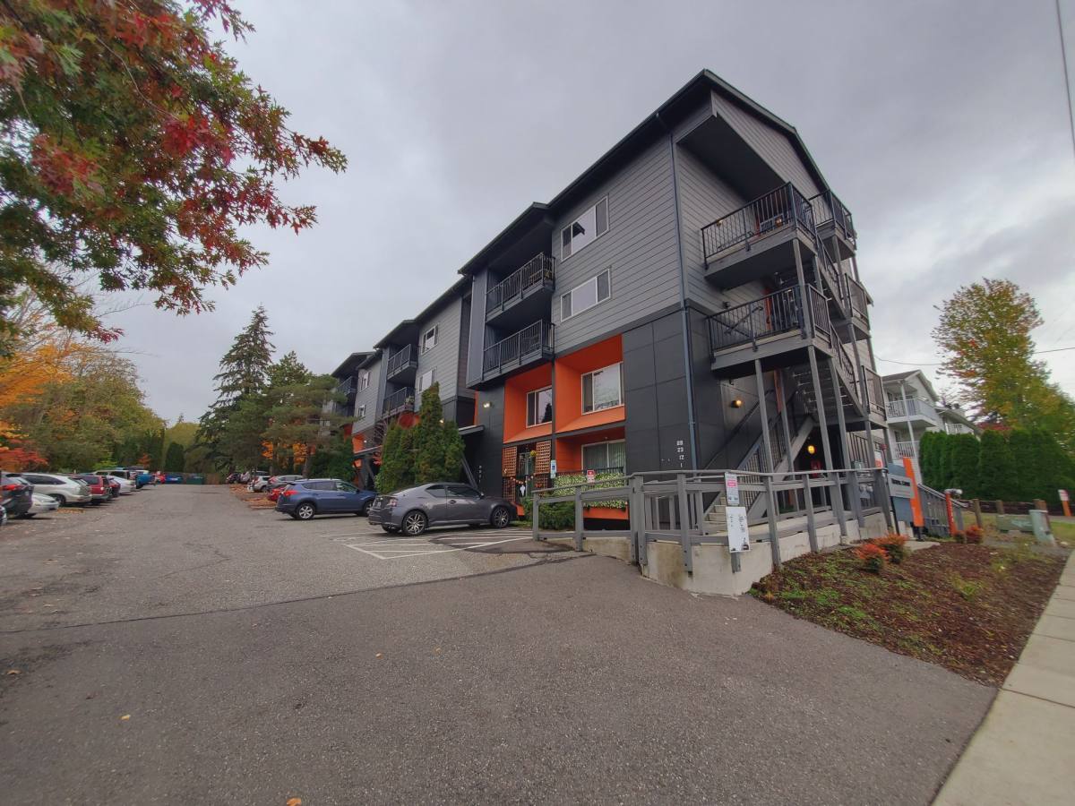 Apartment for rent at 2305 Douglas Ave, Bellingham, WA 98225