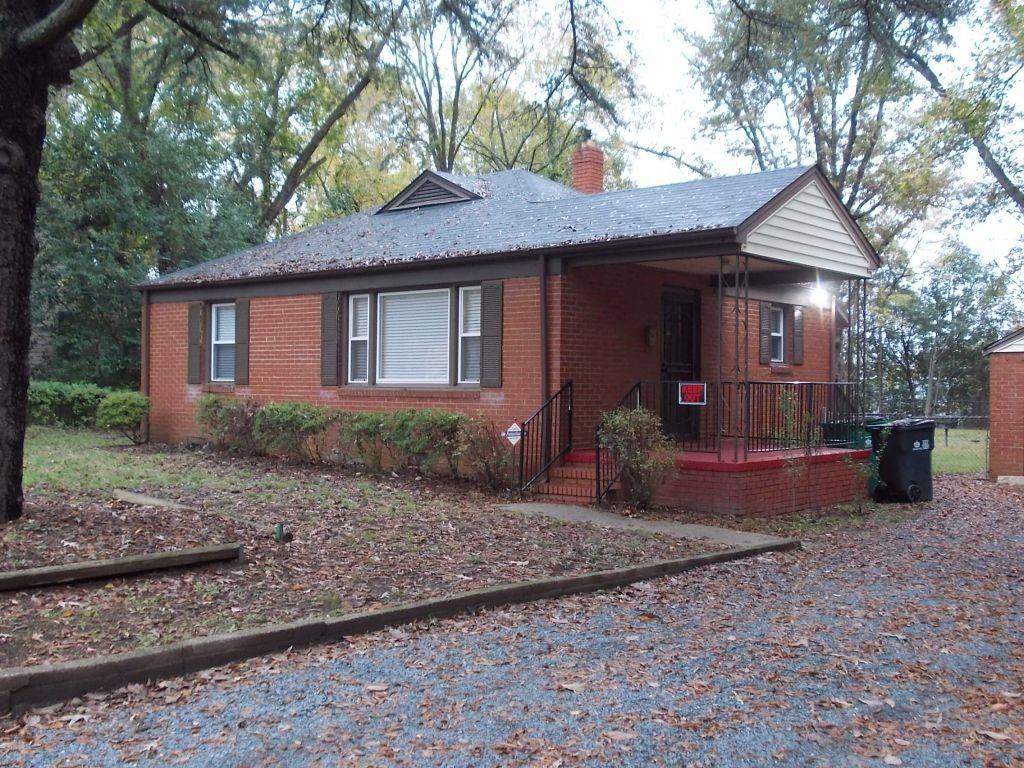 House for rent at 2746 Dogwood Ave, Charlotte, NC 28206