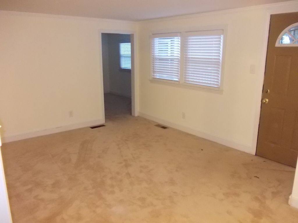 House for rent at 2746 Dogwood Ave, Charlotte, NC 28206
