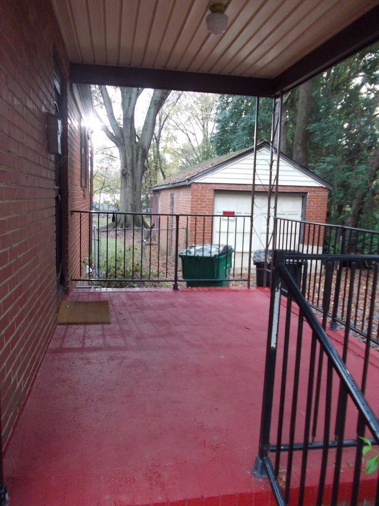House for rent at 2746 Dogwood Ave, Charlotte, NC 28206