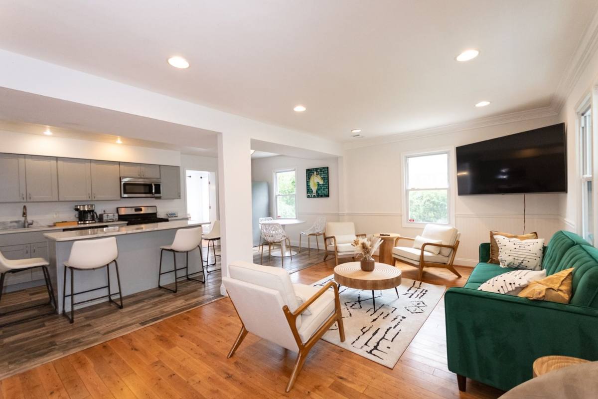 House for rent at 1012 E W Highway, Takoma Park, MD 20912