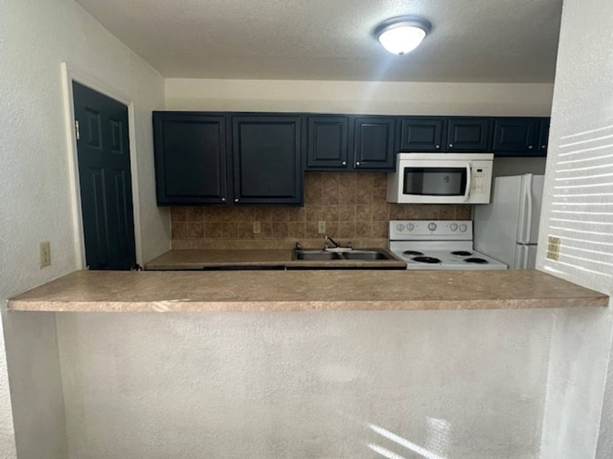 Apartment for rent at 2228 S Oliver, Wichita, KS 67218