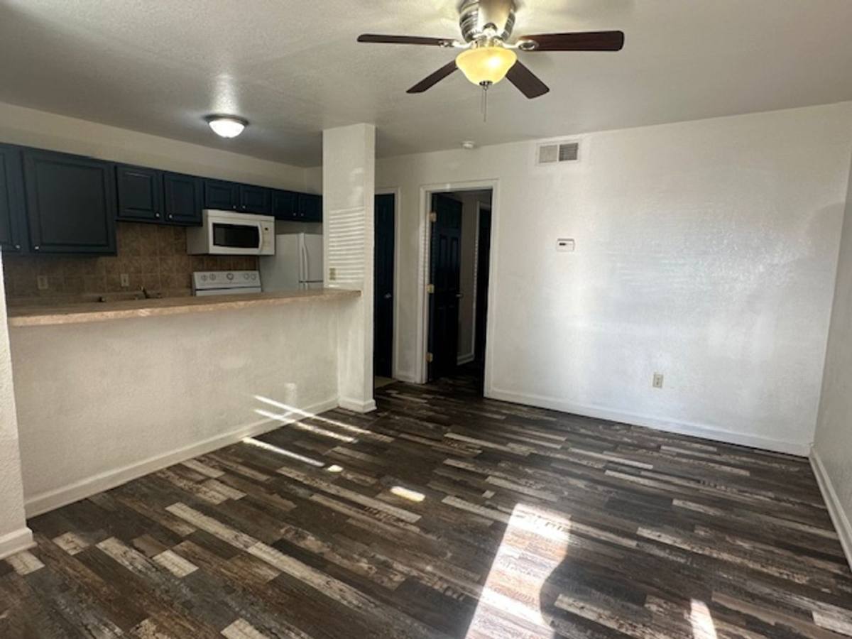 Apartment for rent at 2228 S Oliver, Wichita, KS 67218