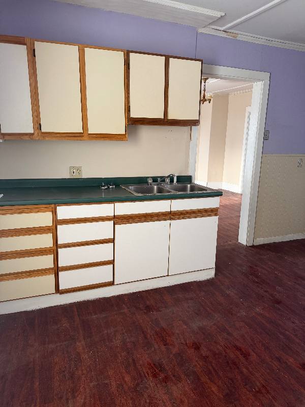 Apartment for rent at 12 Pine St #2, Rochester, NH 03867