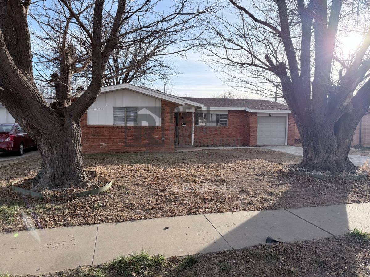 House for rent at 5015 Hall Ave, Amarillo, TX 79109