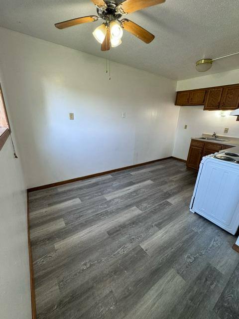 Apartment for rent at 103 Crestview Dr #1, Eldridge, IA 52748