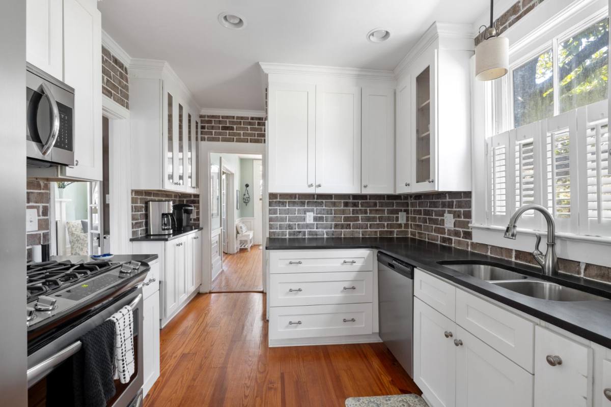 House for rent at 56 Gadsden St, Charleston, SC 29401