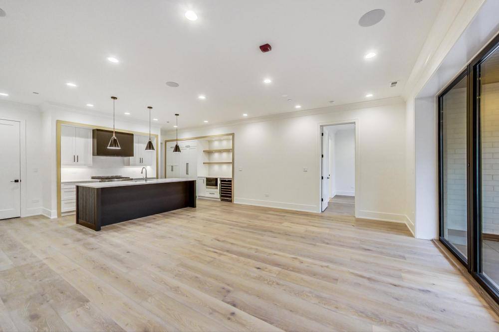Condo for rent at 4920 N Lincoln Ave #5S, Chicago, IL 60625