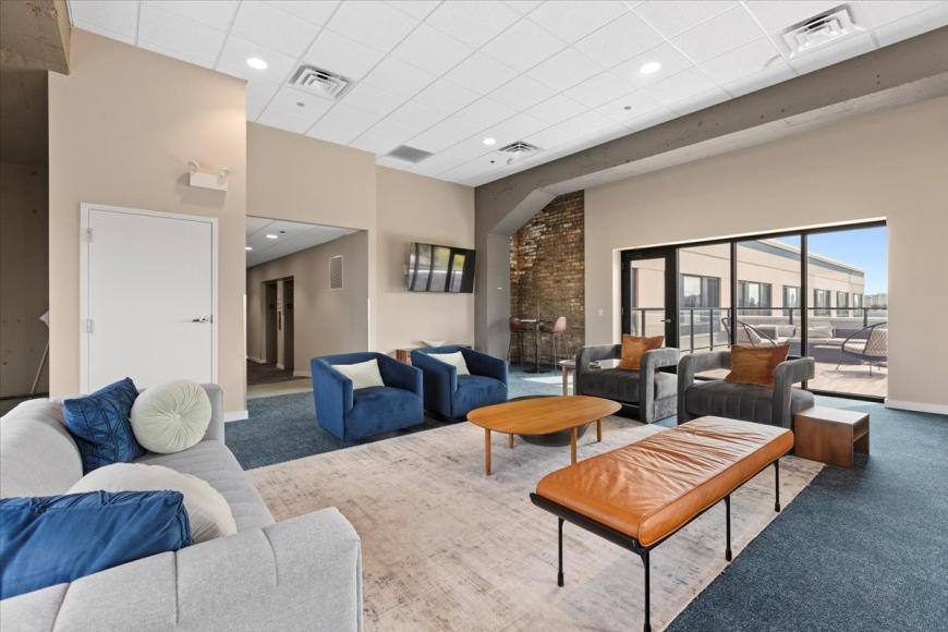 Apartment for rent at 1900 W Lawrence #409, Chicago, IL 60640