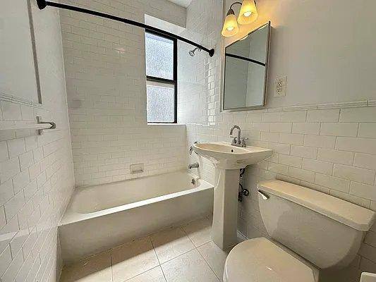 Apartment for rent at 160 W 118th St #4B, New York, NY 10026