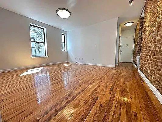 Apartment for rent at 160 W 118th St #4B, New York, NY 10026