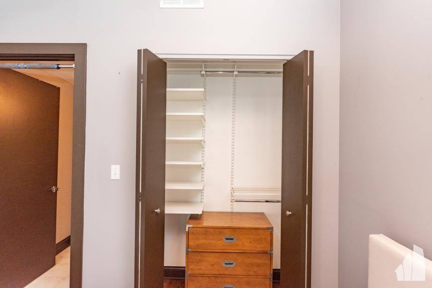 Condo for rent at 106 N Aberdeen St #4F, Chicago, IL 60607