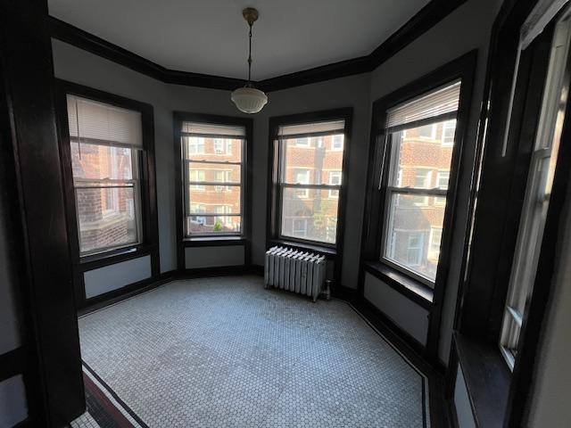 Apartment for rent at 827 W Cornelia #2S, Chicago, IL 60657