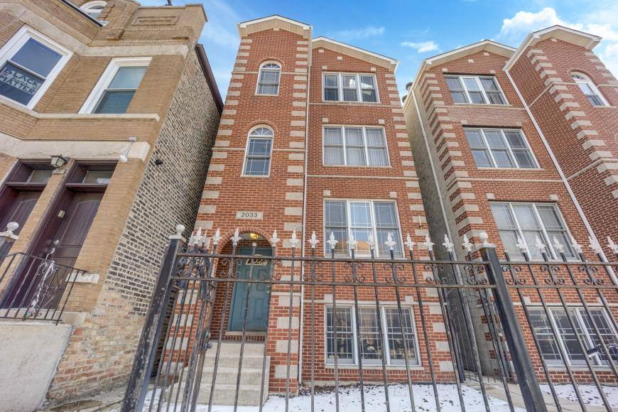 Apartment for rent at 2033 W Huron #G, Chicago, IL 60612