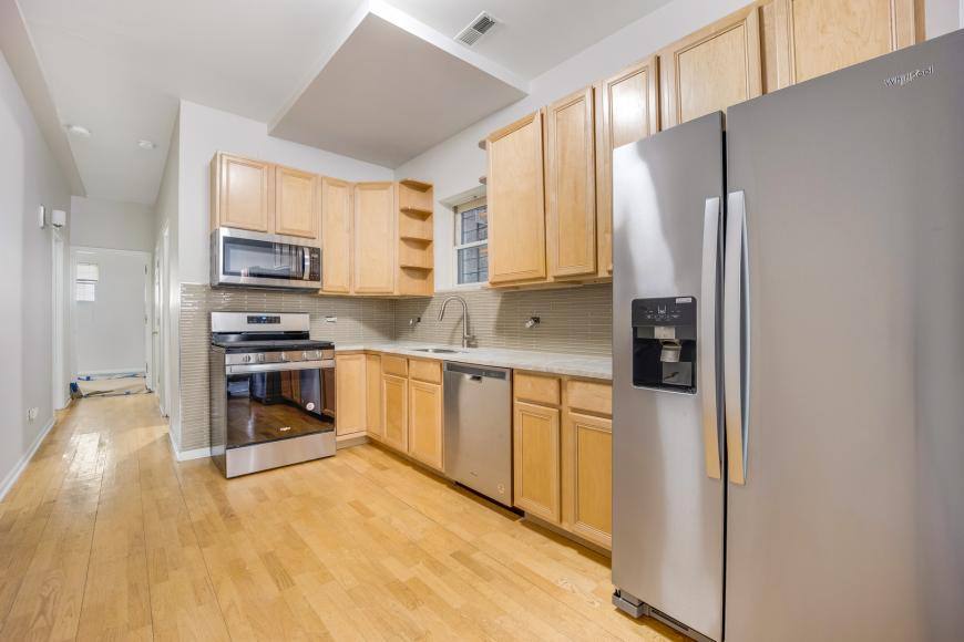 Apartment for rent at 2033 W Huron #G, Chicago, IL 60612