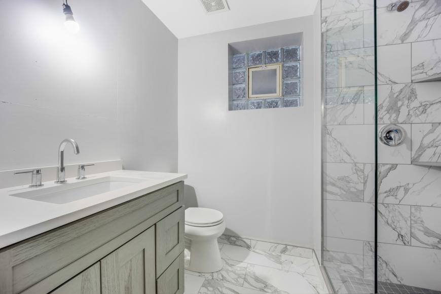 Apartment for rent at 2033 W Huron #G, Chicago, IL 60612