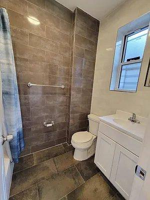 Apartment for rent at 184 Nagle Ave #4LL, New York, NY 10034